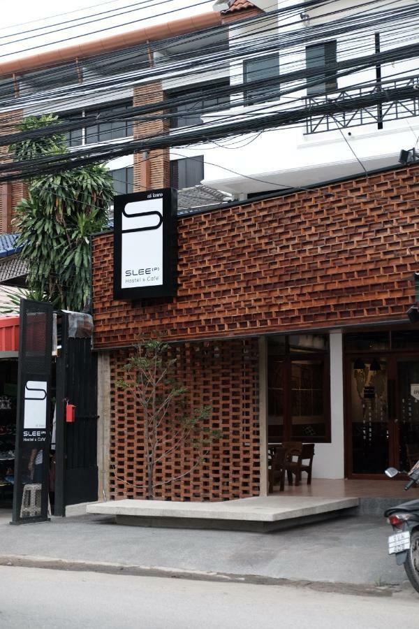Slee Hostel Chiangmai (Adults Only) เชียงใหม่ ภายนอก รูปภาพ